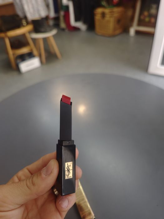 Ruj Yves Saint Laurent