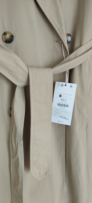 Trench bej, mărimea xs/34, marca Bershka, nou