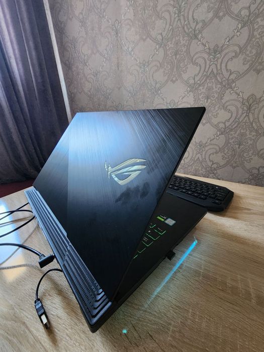 Игровой ноутбук Asus ROG STRIX