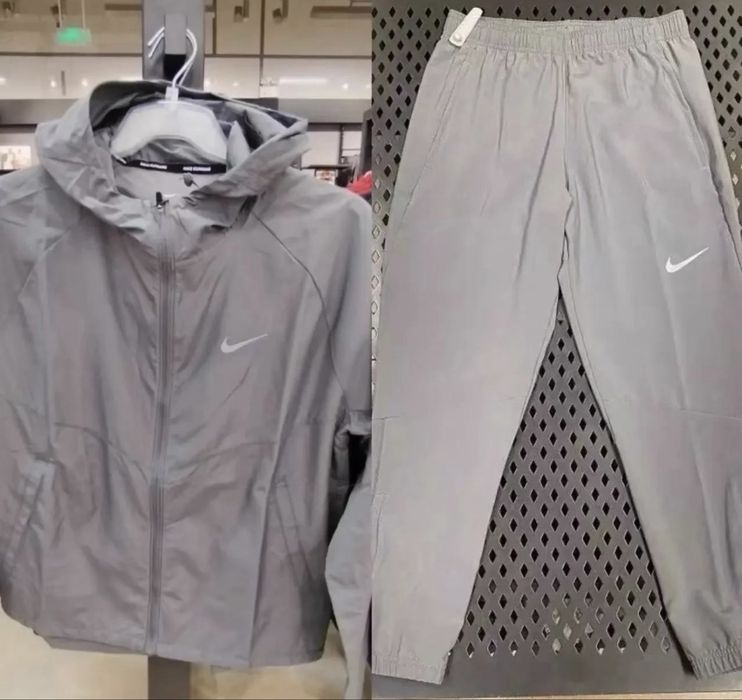 Спортни екипи Nike
