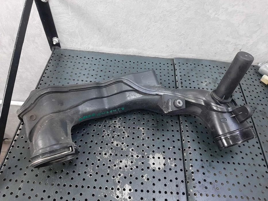 rezonator aer  2.0 d d4204t8  volvo v40 v60  31370135