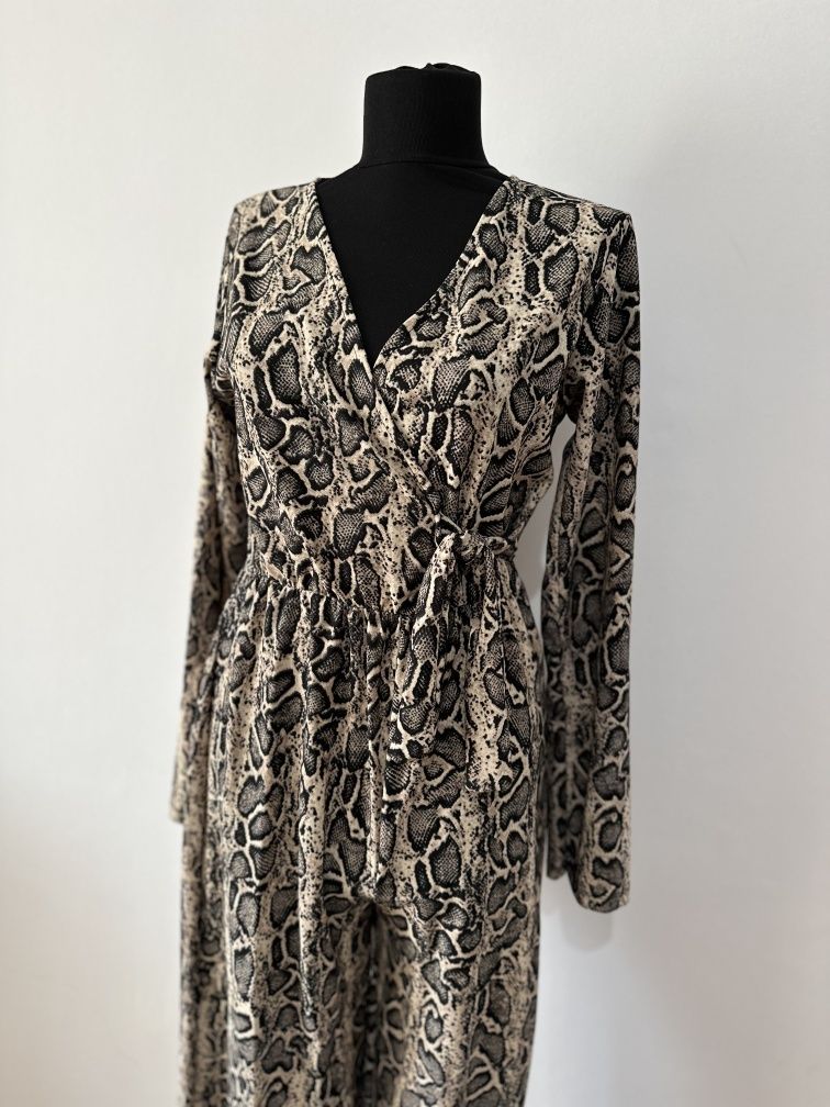 Salopetă cu animal print