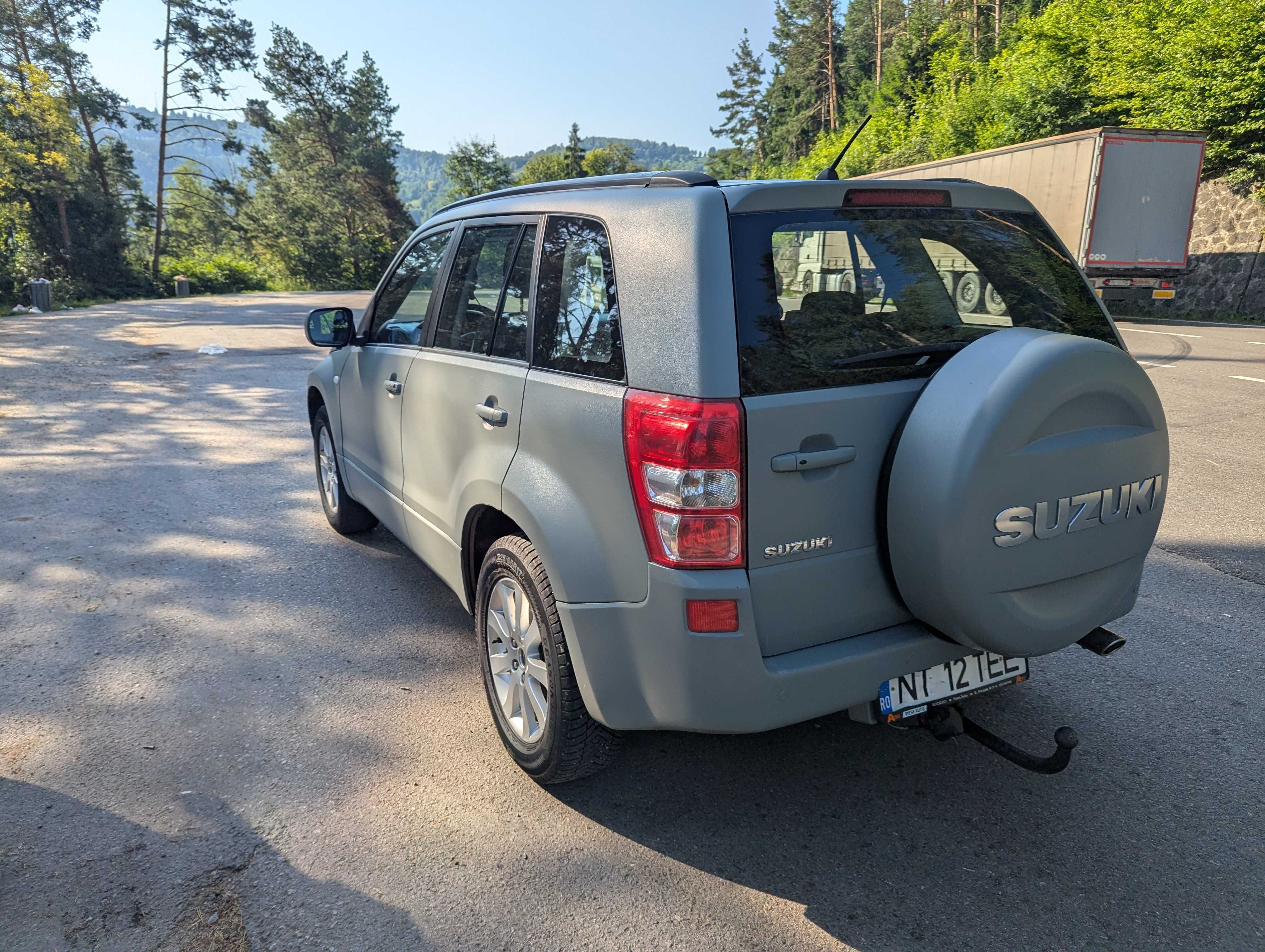 Suzuki Grand Vitara 2005 2.0 Benzină
