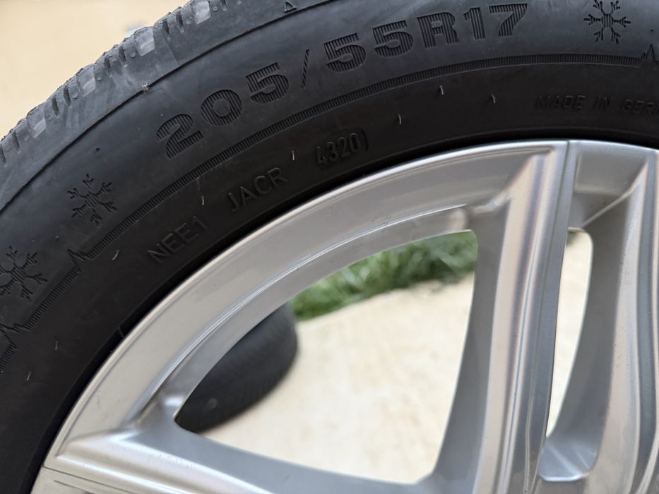 Jante aliaj 17” + cauciucuri iarnă 205/55 R17 Dunlop Winter Sport 5