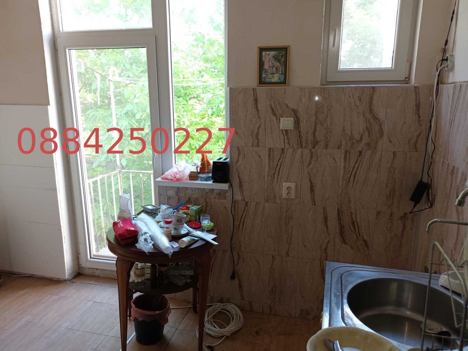 ТОП ИМОТ В СЪРЦЕТО НА СОФИЯ – 70 кв.м тухлен апартамент + таван и мазе