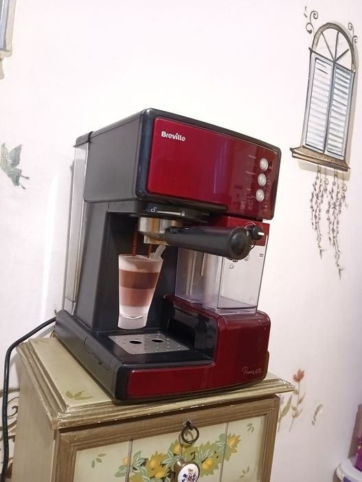 Mașină de cafea Breville