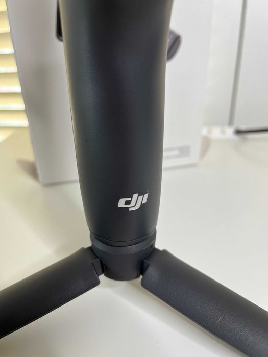 DJI Osmo Mobile 6 – ca nou, cu toate accesoriile - Stabilizator