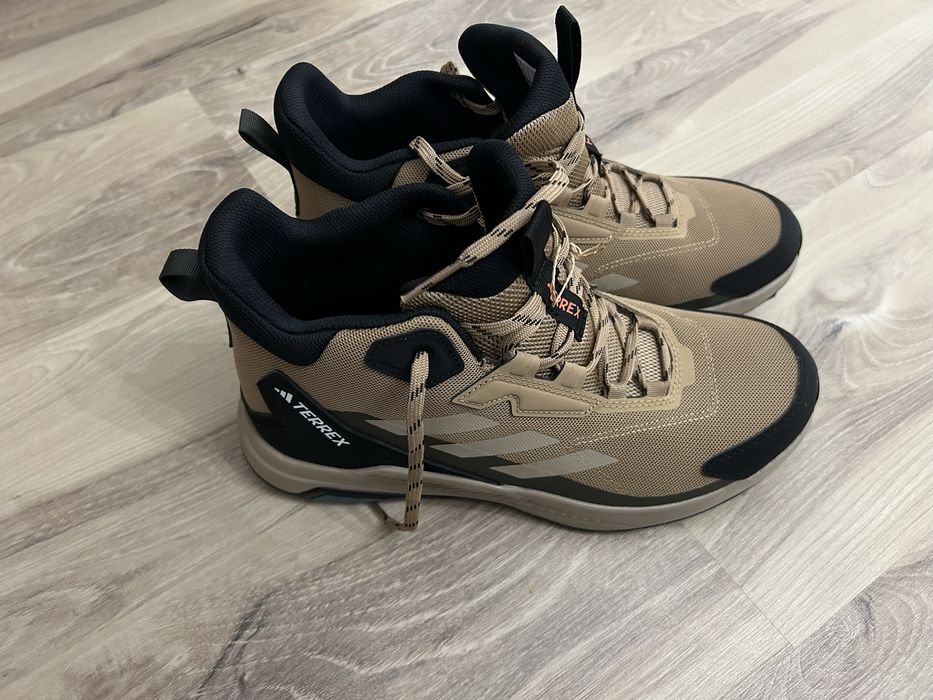 Adidas Terrex 42,