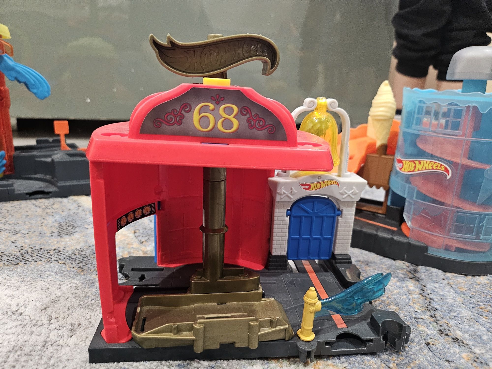 Hotwheels писти различни модели