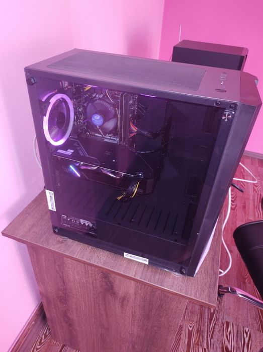 Vind computer pt gaming myria nefolosit.pret 3.800.ron