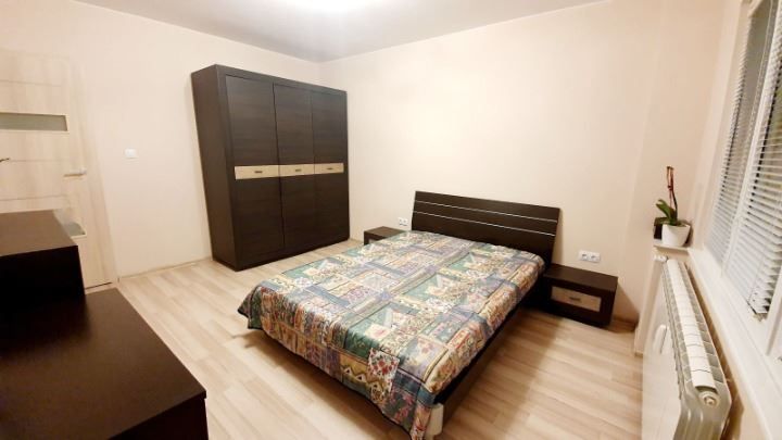 Дава се под наем Тристаен апартамент в София, Овча купел 1 - 98 кв.м за 765 € - Снимка #1