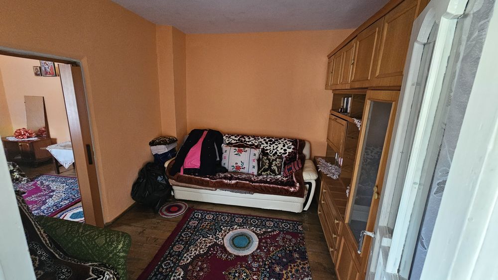 Casa de vânzare, zona Rahova, str Sandulita