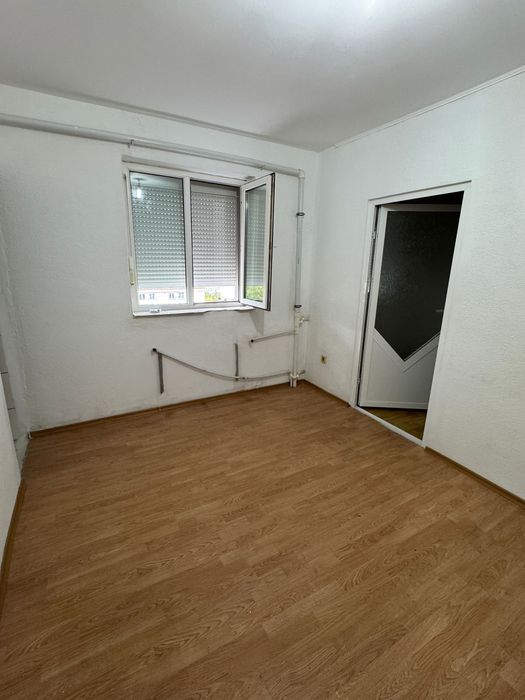 Apartament cu doua camere !