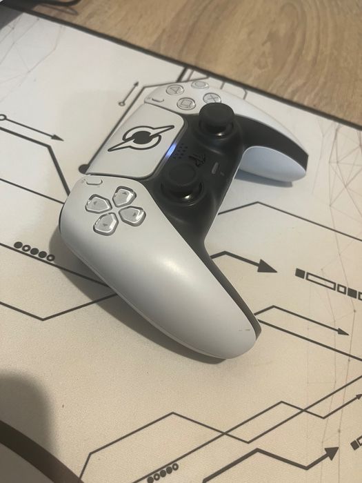 Vand ps 5 perfect, in graniție!