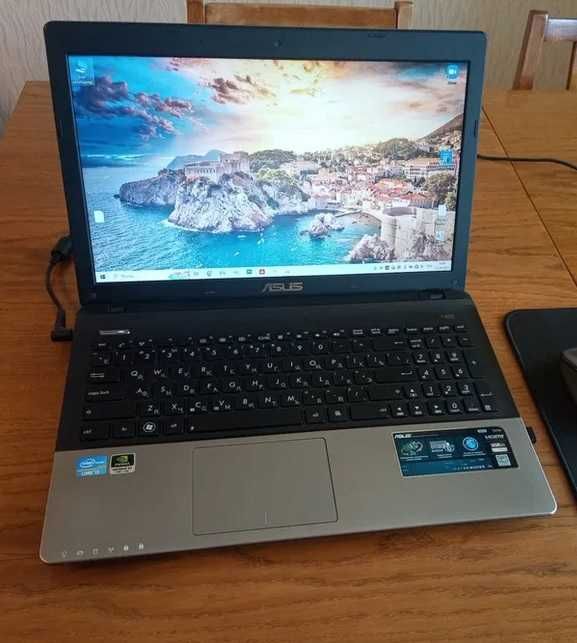 Мощный для работы ноутбук Asus K55v и поиграть можно в Мир танков.
