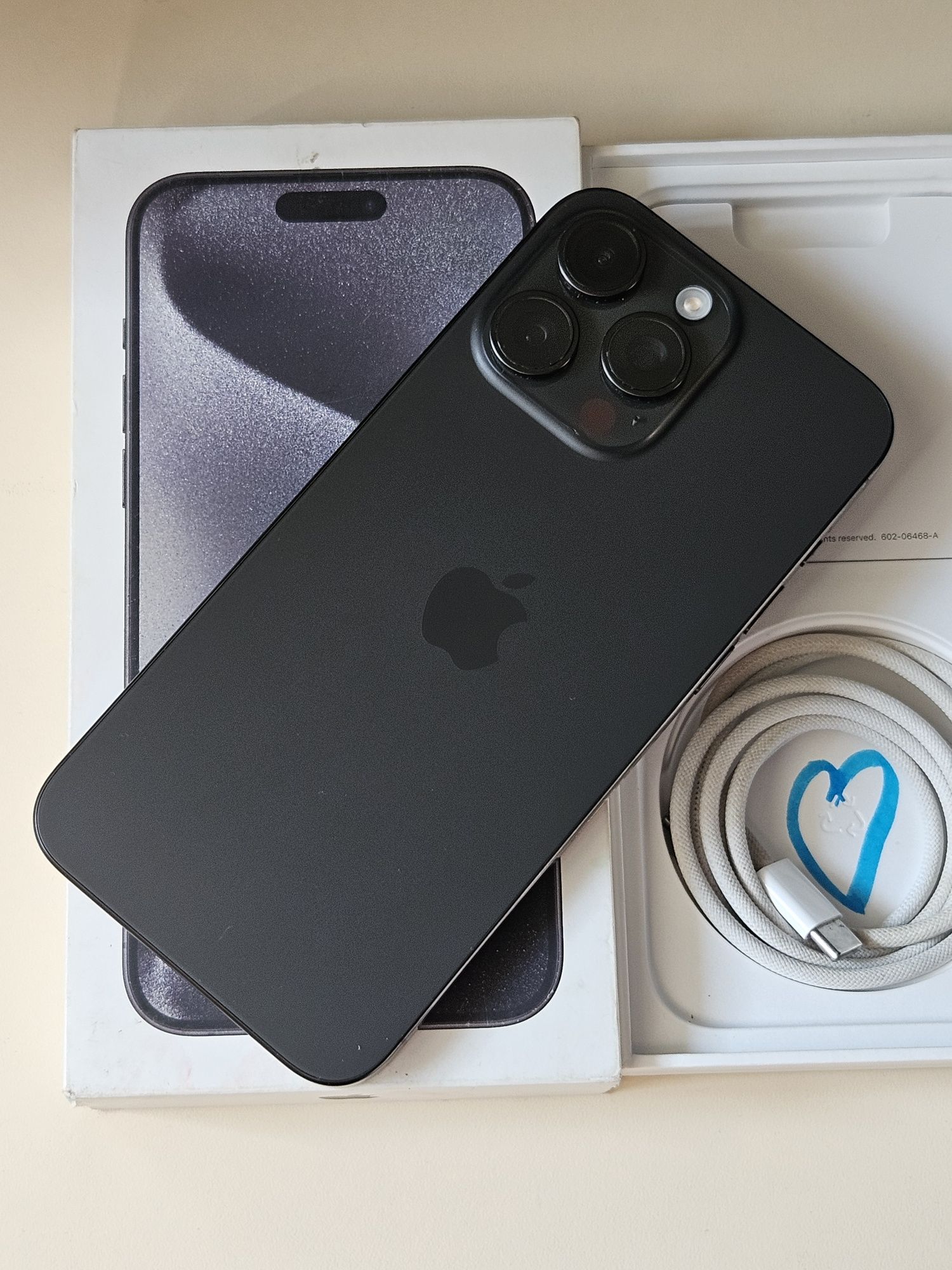 IPhone 15 Pro Max 256 gb akb 92%
