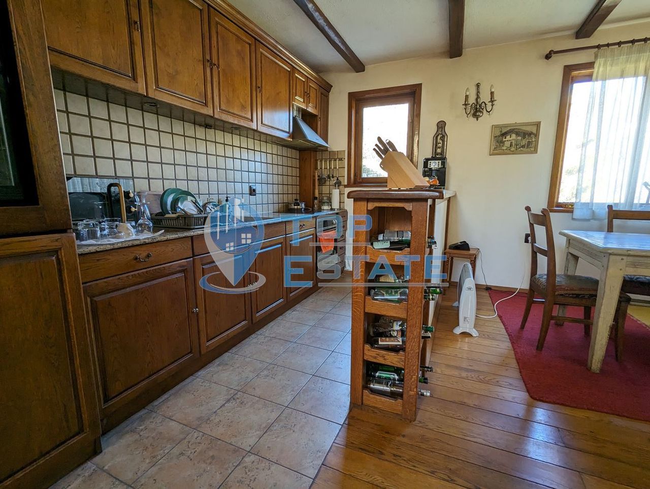 Продава се Къща в Плачковци - 164 кв.м за 1525 €/кв.м - Снимка #4