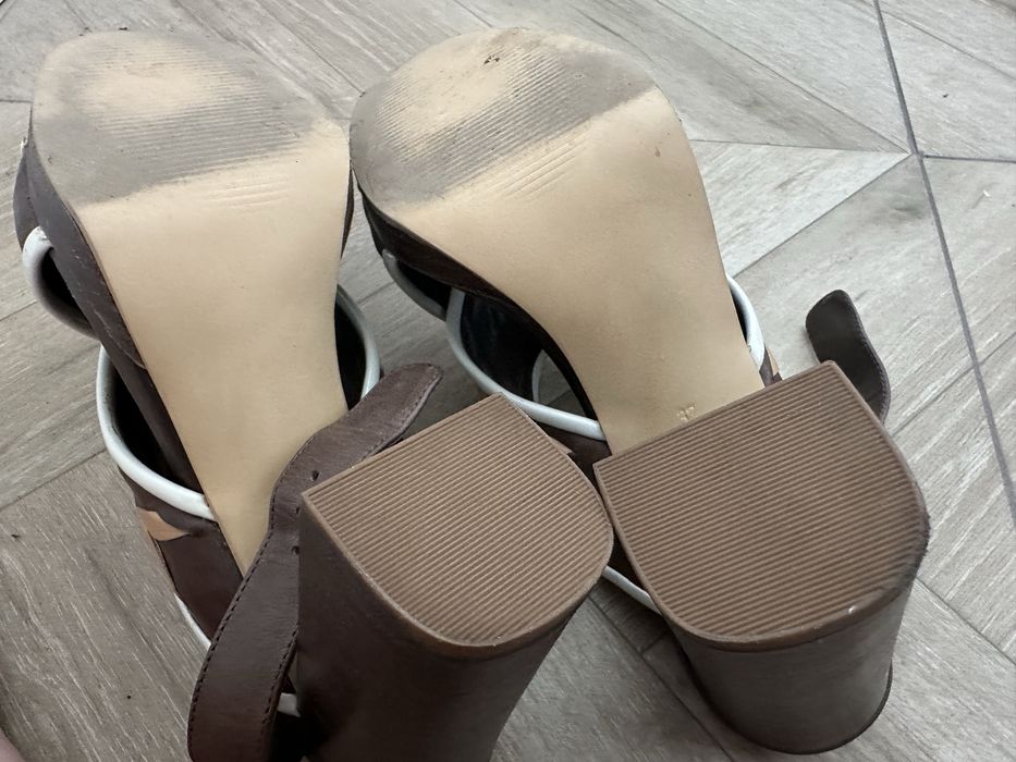 Sandale Bruno Premi maro cu alb, noi, purtate o singura data