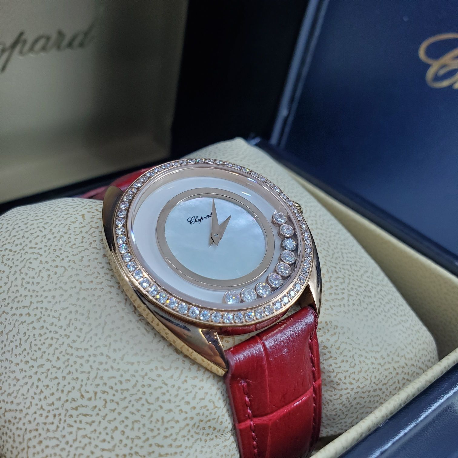 Chopard premium quality женские часы !!!