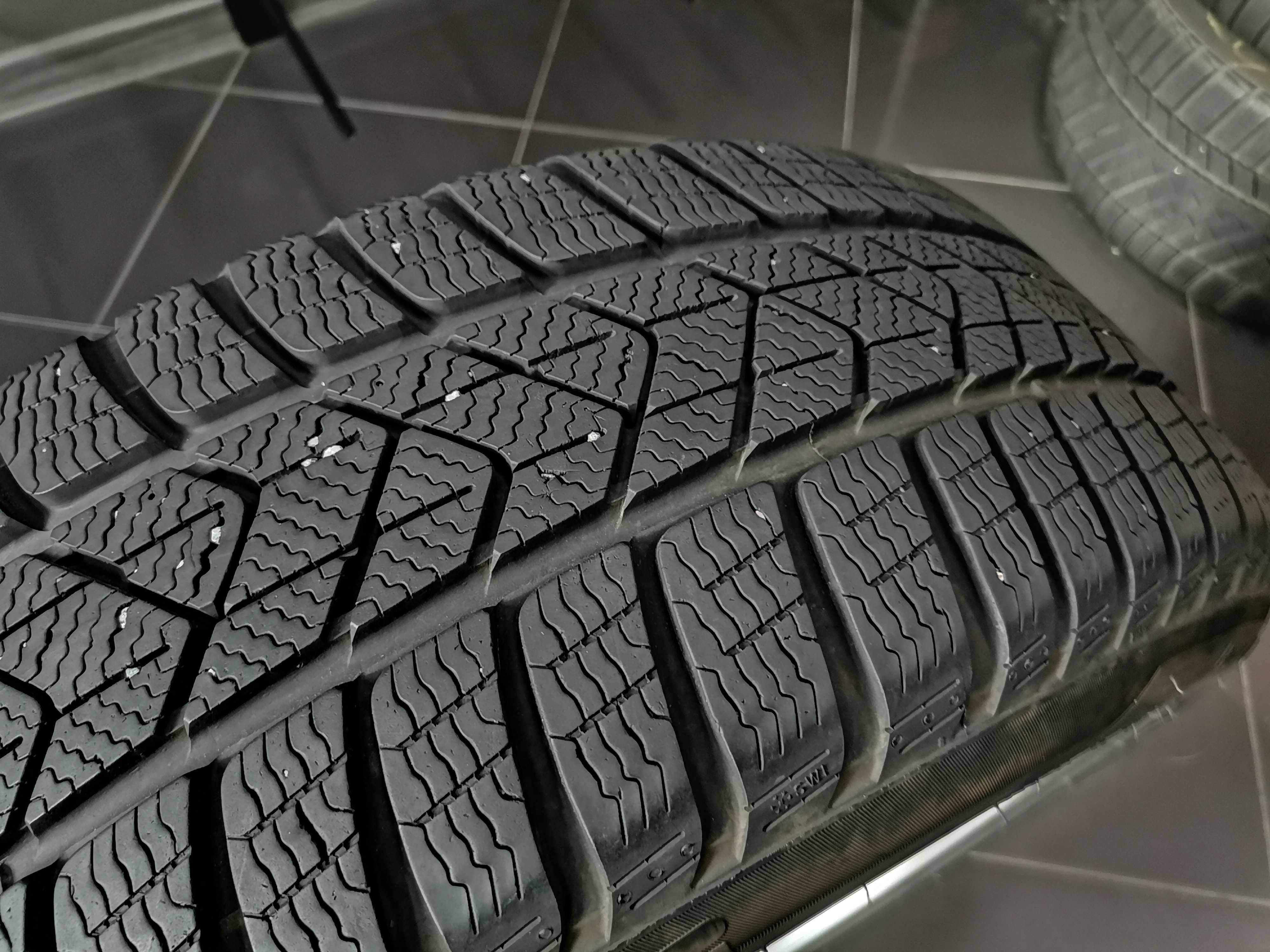18” Зимен К-т BMW Джанти Style 570 M Гуми Датчик X1 F48 U11 U12 X2 F39