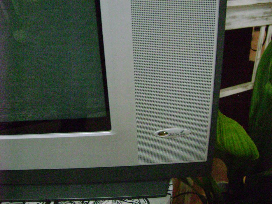 Телевизор Флатрон LG 70см диагонал и NEO/70см/