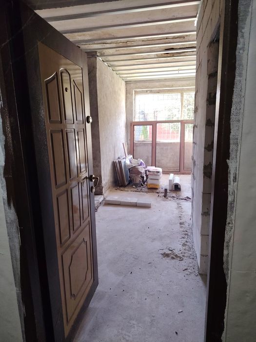 Garsoniera de vânzare