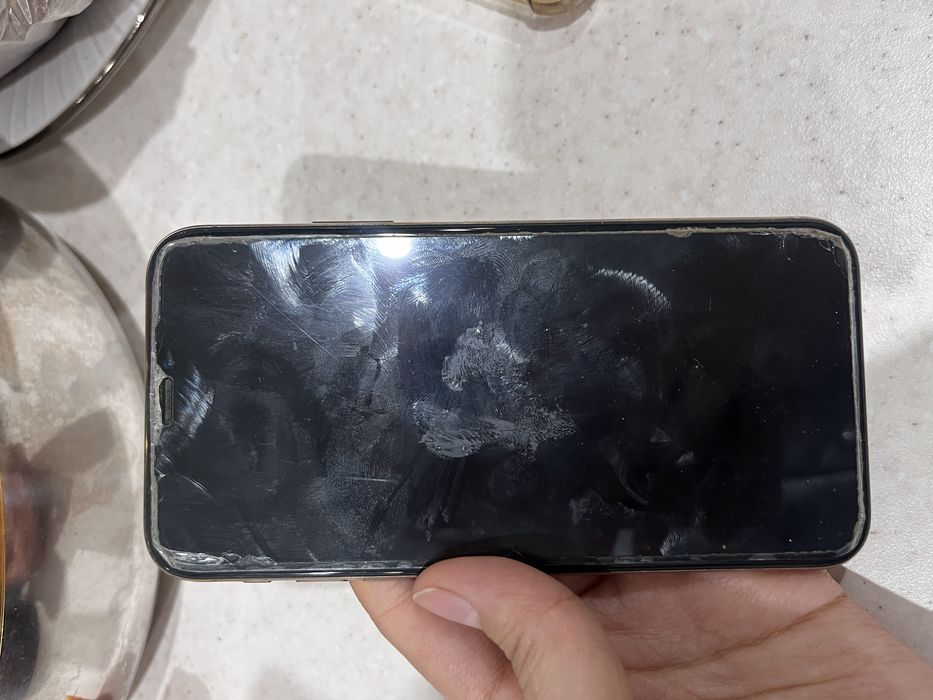 продается IPhone XS