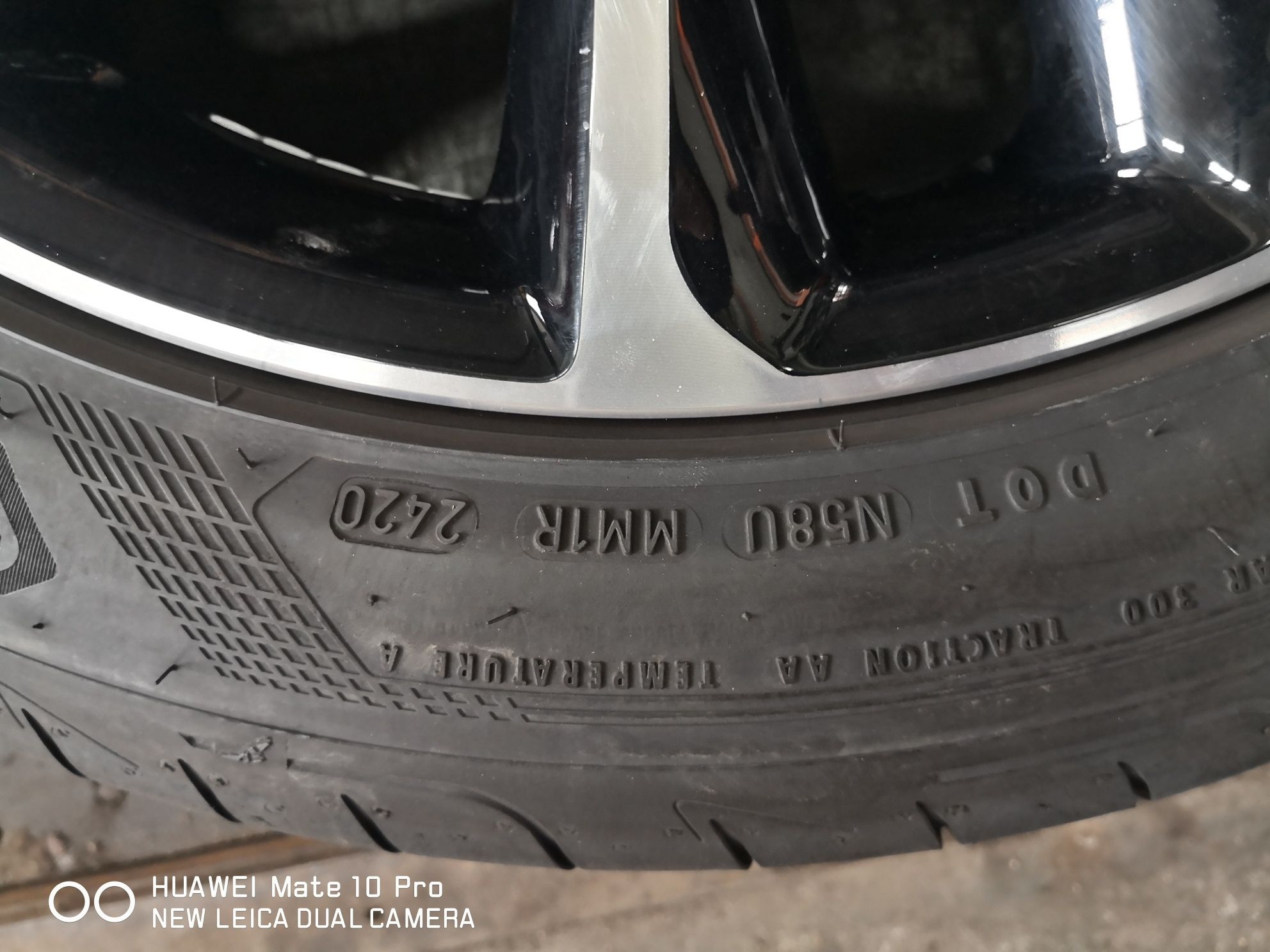 245 45 18 цола гуми като нови Goodyear dot 20