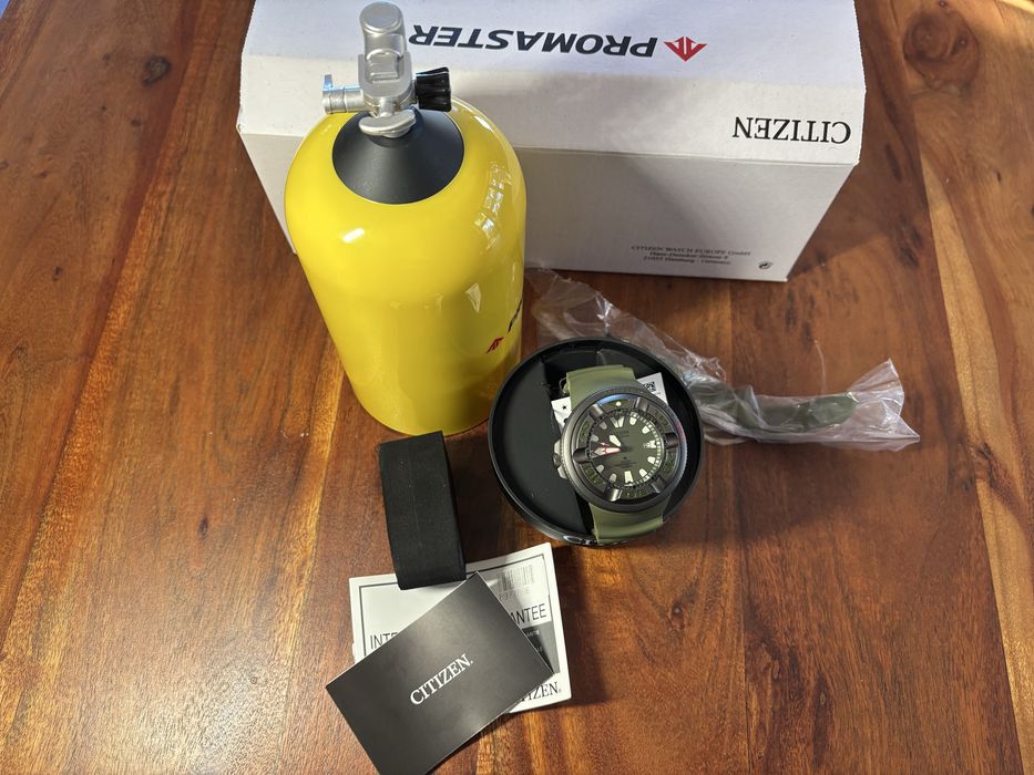 CITIZEN Ecodrive Stahl solar 300 m