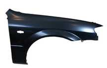 Aripa stanga/dreapta Mazda 323F an 2001-2004 , aripi noi