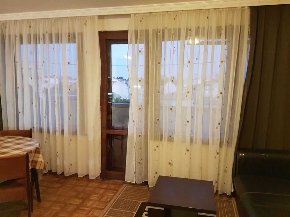 Дава се под наем Тристаен апартамент в Пловдив, Въстанически - 80 кв.м за 250 € - Снимка #1