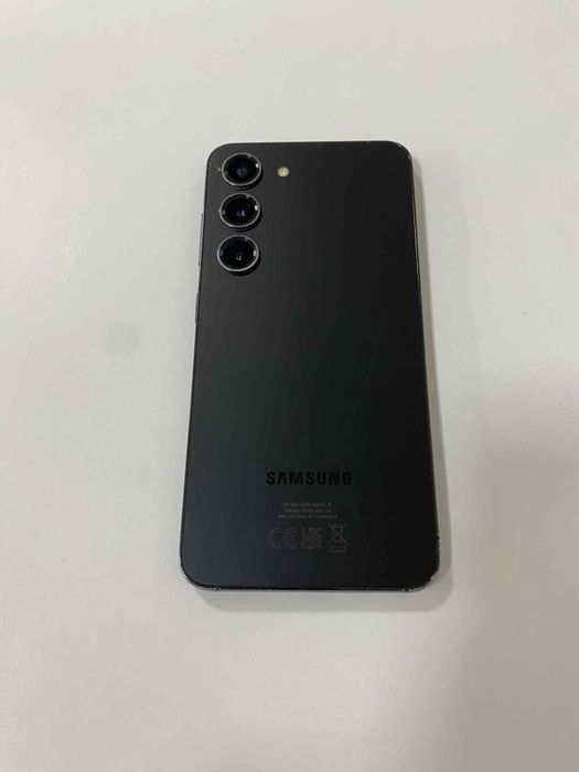 Продавам Samsung S23