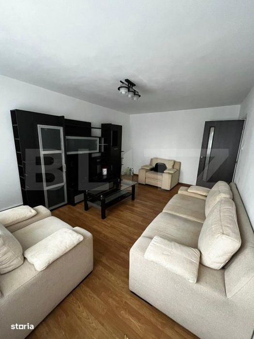 Apartament de vanzare, cu 3 camere, 74 mp + beci 15 mp, zona Independe