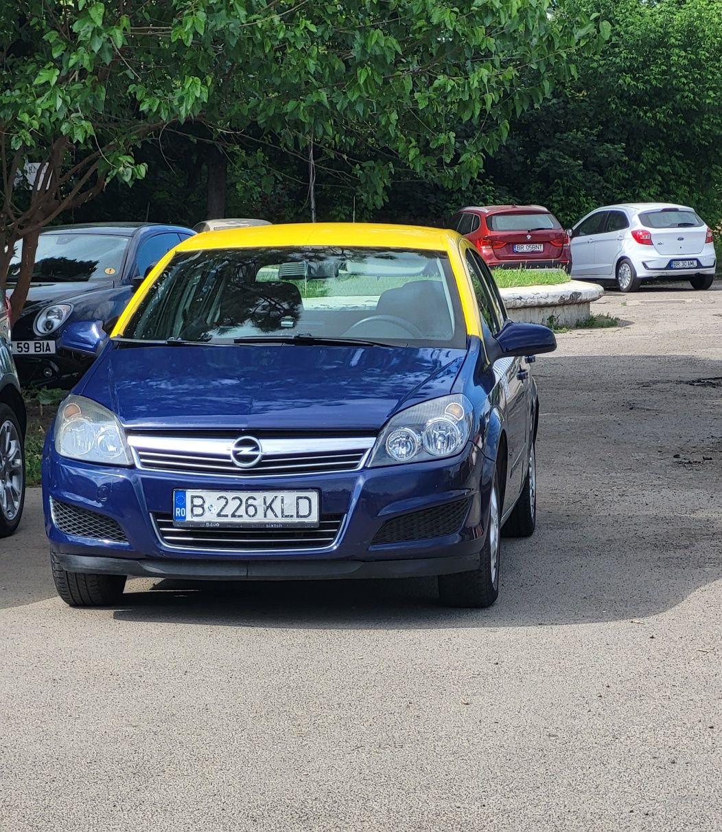 Vand Opel Astra H 2012 cu autorizatie taxi