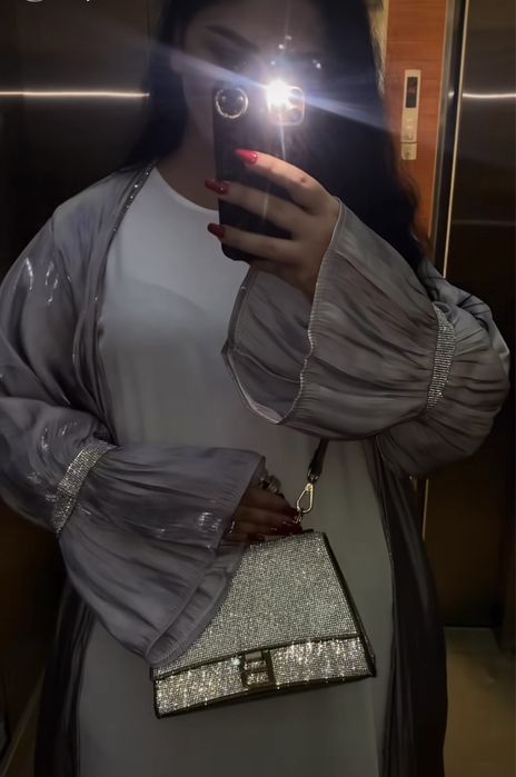 Продам шикарное платье Абая