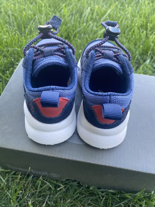 Adidasi baiat marimea 21 Timberland