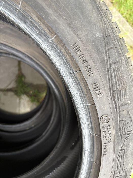 Все сезонни гуми continental 235/50/19
