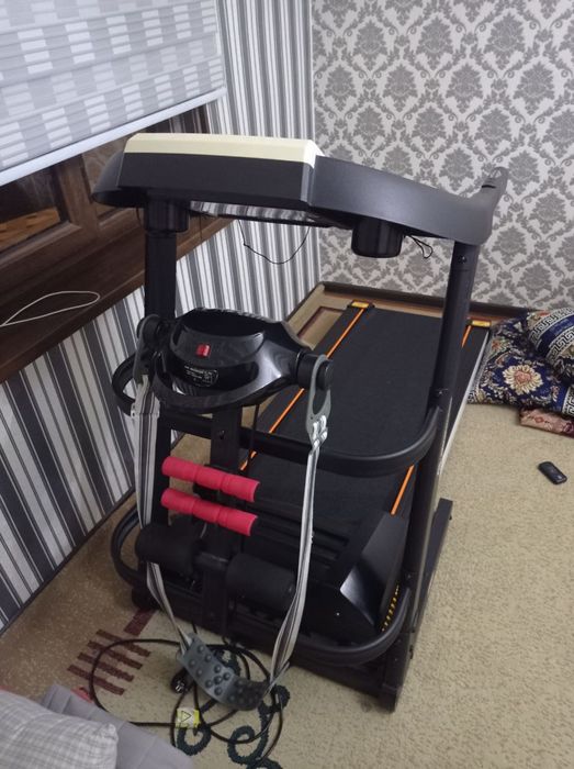 2 ta gantel bor music teldan ulasa bolad masaji bor