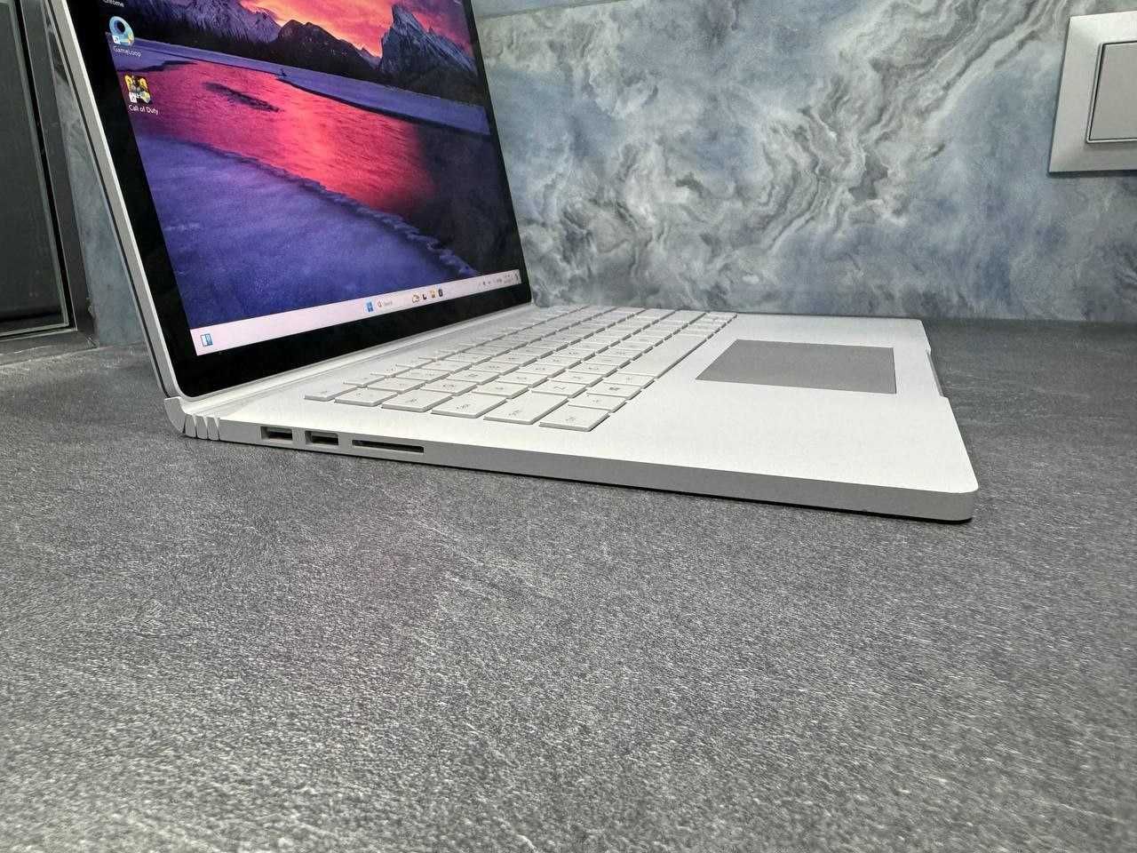 Microsoft Surface Book 3 /  i5 1035G7 / 8Gb/256Gb /  IPS / 3K