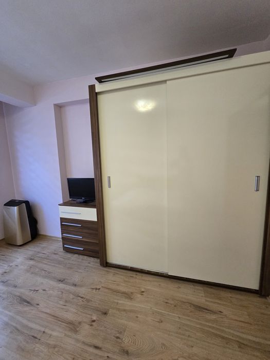 Тристаен апартамент в центъра на Пловдив