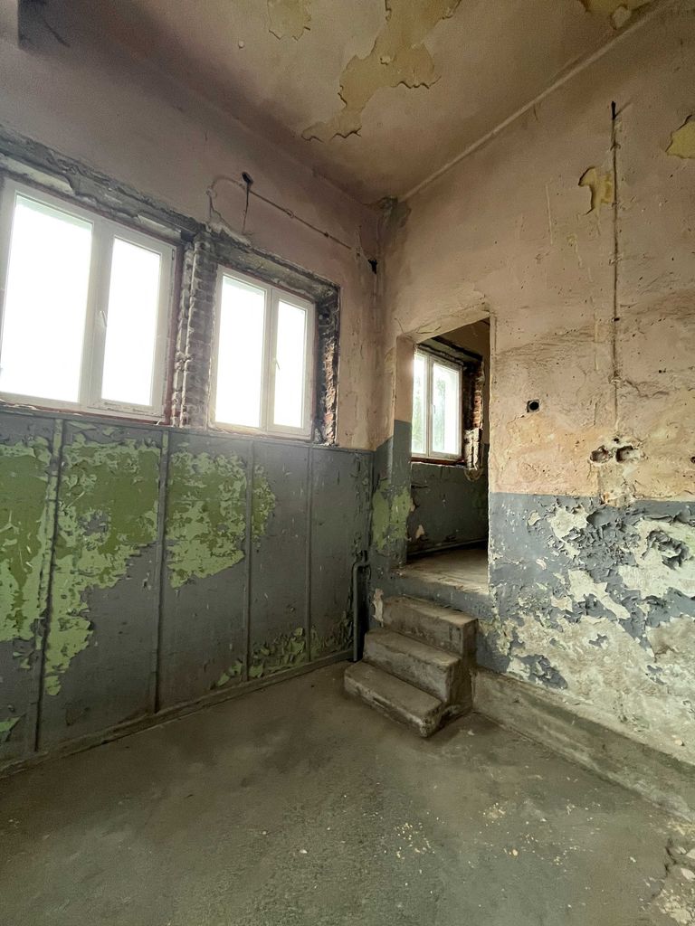 Продава се Промишлена сграда в с. Голямо Белово, Област Пазарджик - 241 кв.м за 137 €/кв.м - Снимка #7
