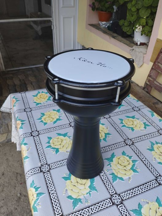 Vând tarabana aproape că nouă!