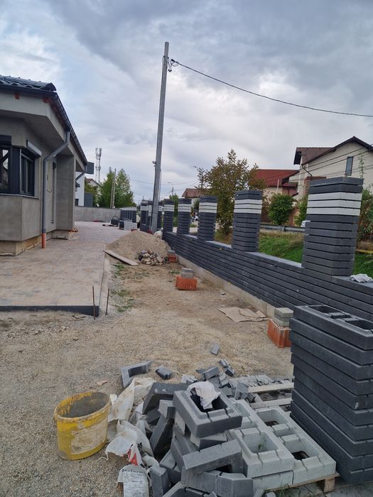 Construcții / Garduri / Trotuare / Drenuri / Alei / Case / Platforme