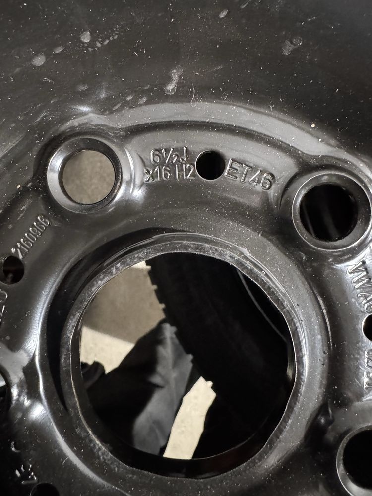 Roti de Iarna Noi VW Golf 7 Golf 8 Continental 205/60 R16