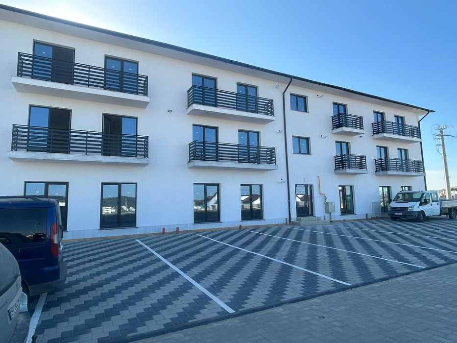 Executam case, blocuri, hale la rosu sau la cheie