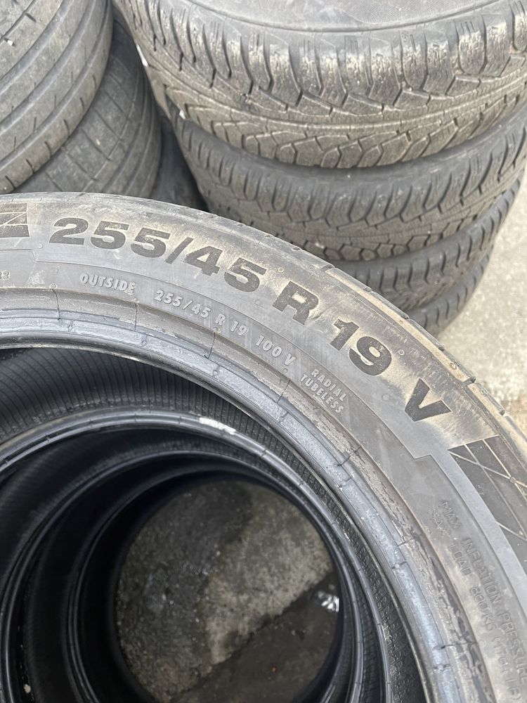 Set 4 anvelope vara 255/45/19 Continental