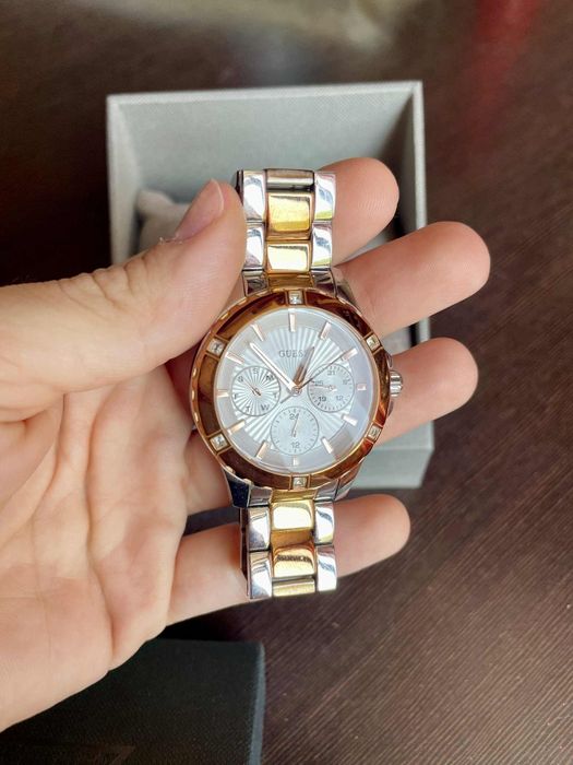 Дамски часовник GUESS