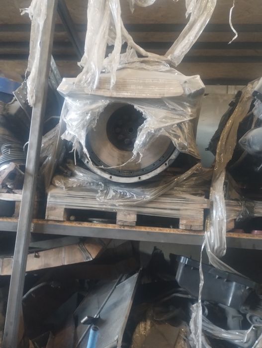 Части втора употреба за товарни автомобили с гаранция Ман ДАФ Мерцедес