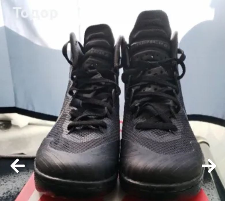 Маратонки NIKE-43 номер.