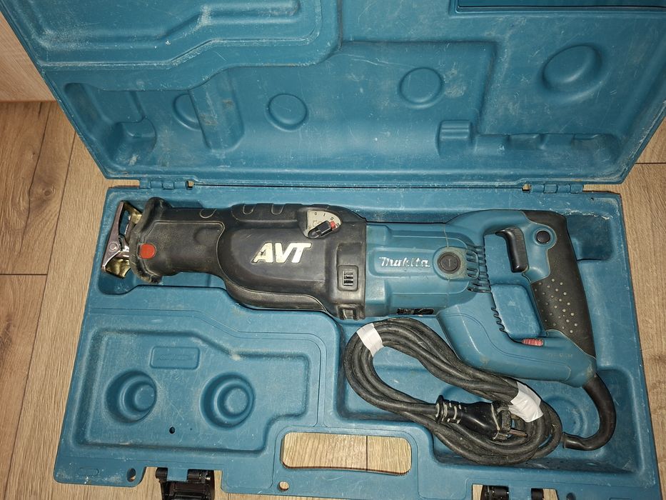 Fierastrau sabie Makita JR3070CT